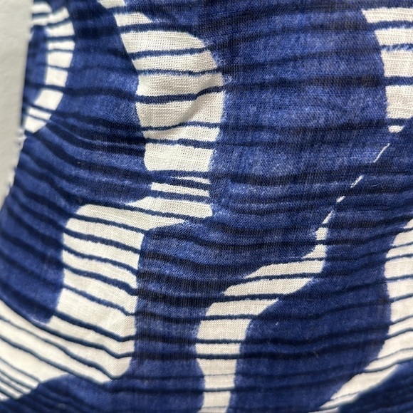 Banana Republic spaghetti strap, printed peep hole blouse Size 14 - Picture 4 of 9